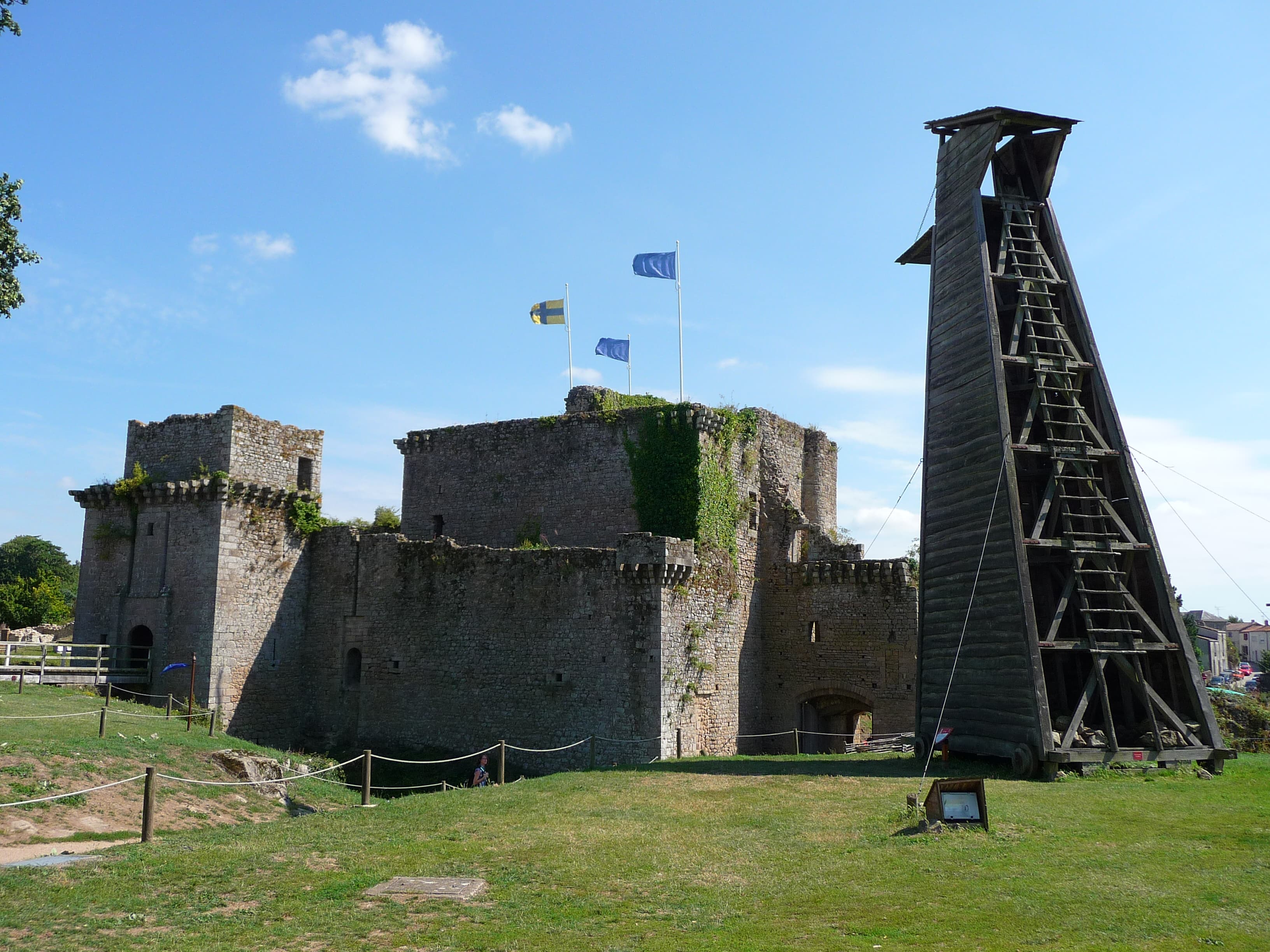 Château de Tiffauges